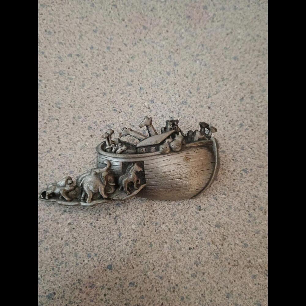 VINTAGE SIGNED AJC NOAH'S ARK PIN